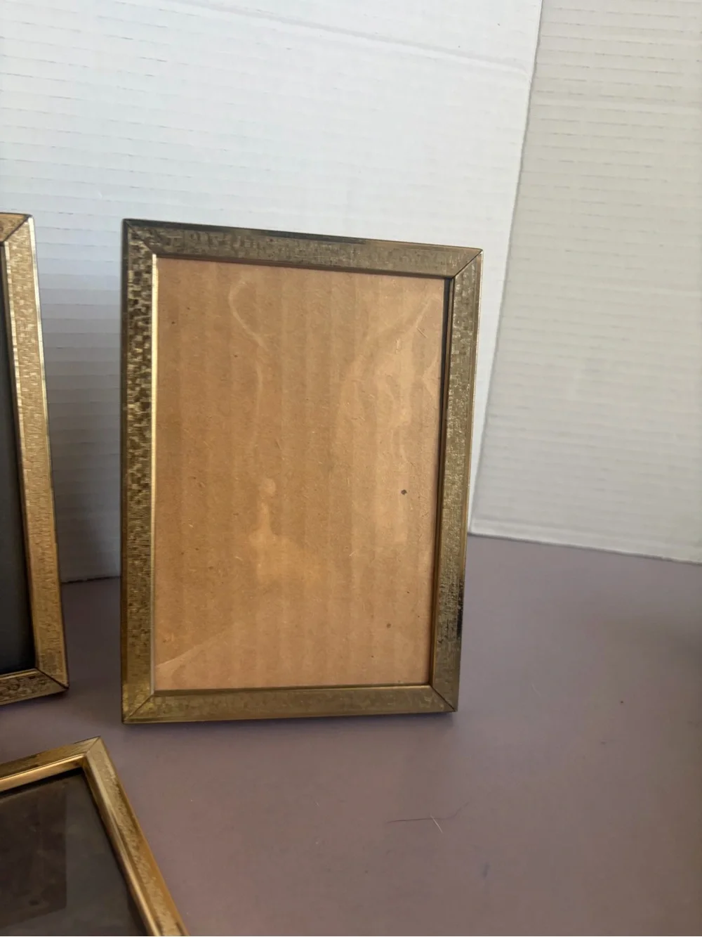 Vintage-Style Gold Photo Frame - Classic Home Accent
